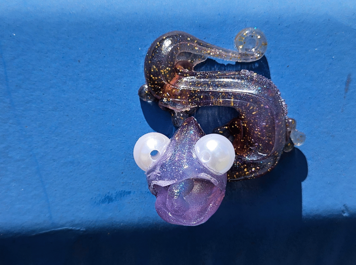 Rodrigo Stingnel espalha camaleões por Vitória